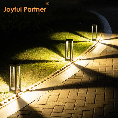 Aluminium LED Lawn Garden IP65 Waterproof 0,6 Meter CREE Led 2 Tahun Garansi Tinggi Disesuaikan