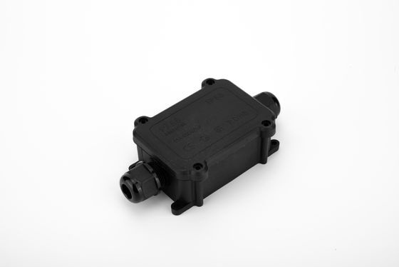 Hitam IP68 Quick Connector 24A 450VAC Waterproof Junction Box 2 Pin
