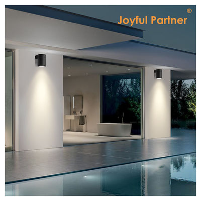 Perlengkapan lampu dinding eksterior Aluminium Casting IP65 Wall Mount Cylinder Desain dengan Kaca Tempered