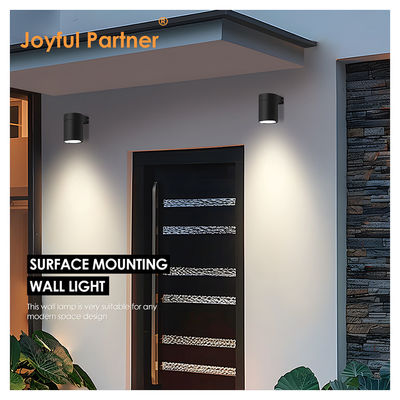 Perlengkapan lampu dinding eksterior Aluminium Casting IP65 Wall Mount Cylinder Desain dengan Kaca Tempered