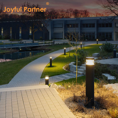 IP65 Waterproof LED Bollard Lawn Aluminium Dekorasi Luar Ruang Jalan Raya Villa Lampu Taman