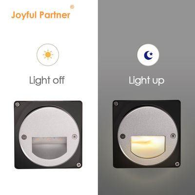 Aluminium Outdoor LED Step Light IP65 Round Cover Square Sleeve Wall Stairway